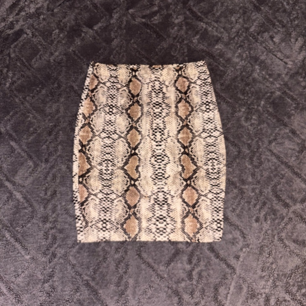Women’s SHEIN Snakeskin Bodycon Mini Skirt